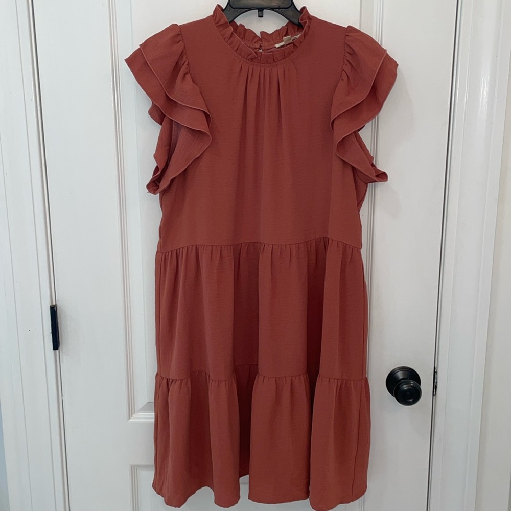 Entro ruffle sleeve dress